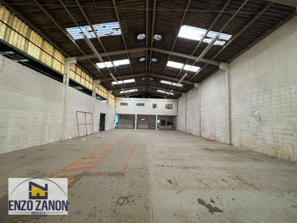 Depósito-Galpão-Armazém à venda e aluguel, 949m² - Foto 2