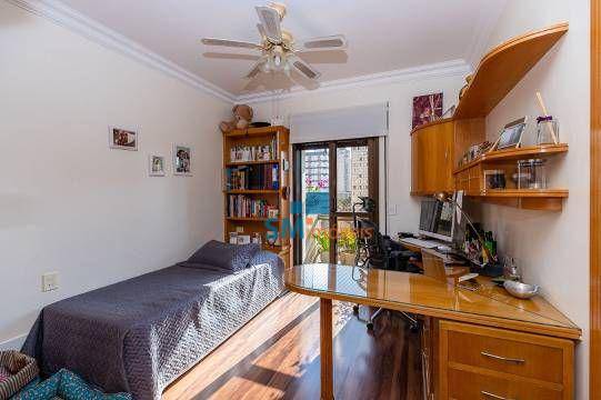 Apartamento à venda com 4 quartos, 200m² - Foto 18