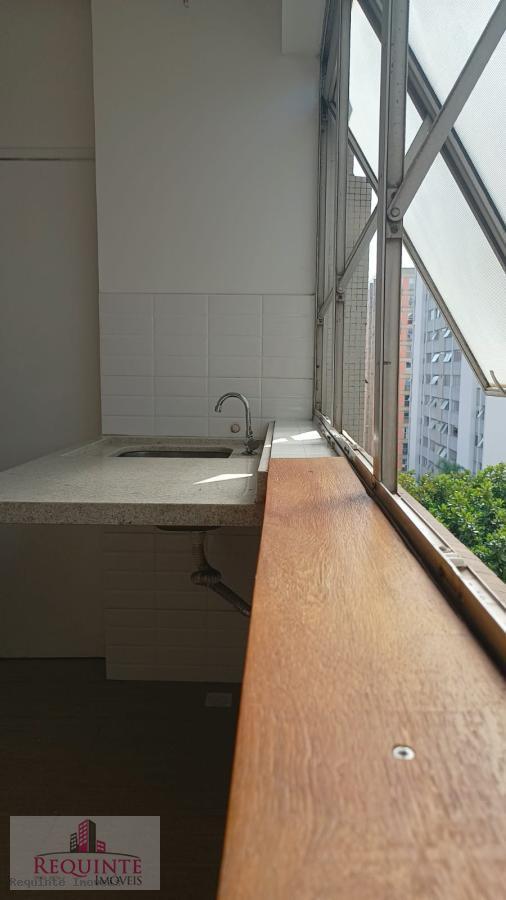 Apartamento para alugar com 3 quartos, 105m² - Foto 9