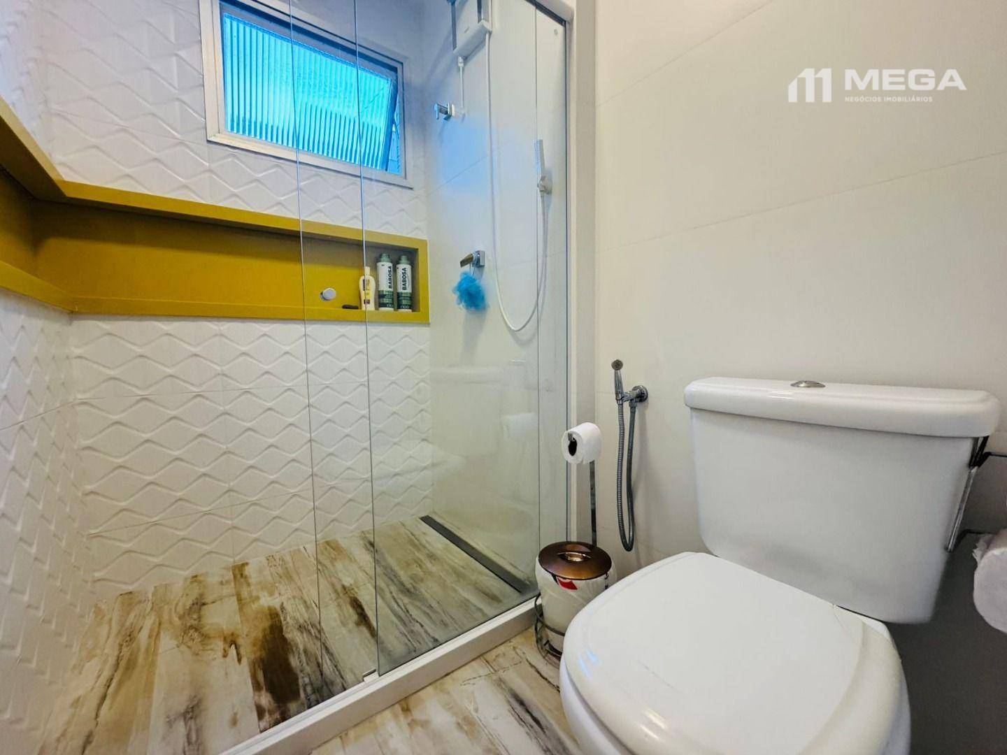 Apartamento à venda com 4 quartos, 220m² - Foto 11