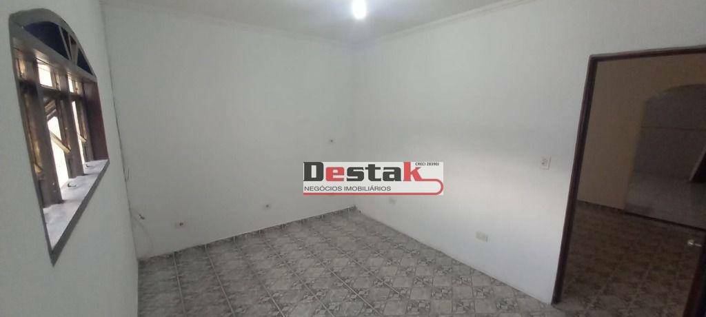 Sobrado à venda com 4 quartos, 180m² - Foto 13