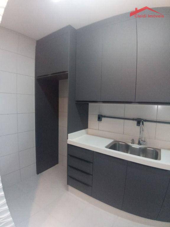 Apartamento à venda com 2 quartos, 73m² - Foto 6