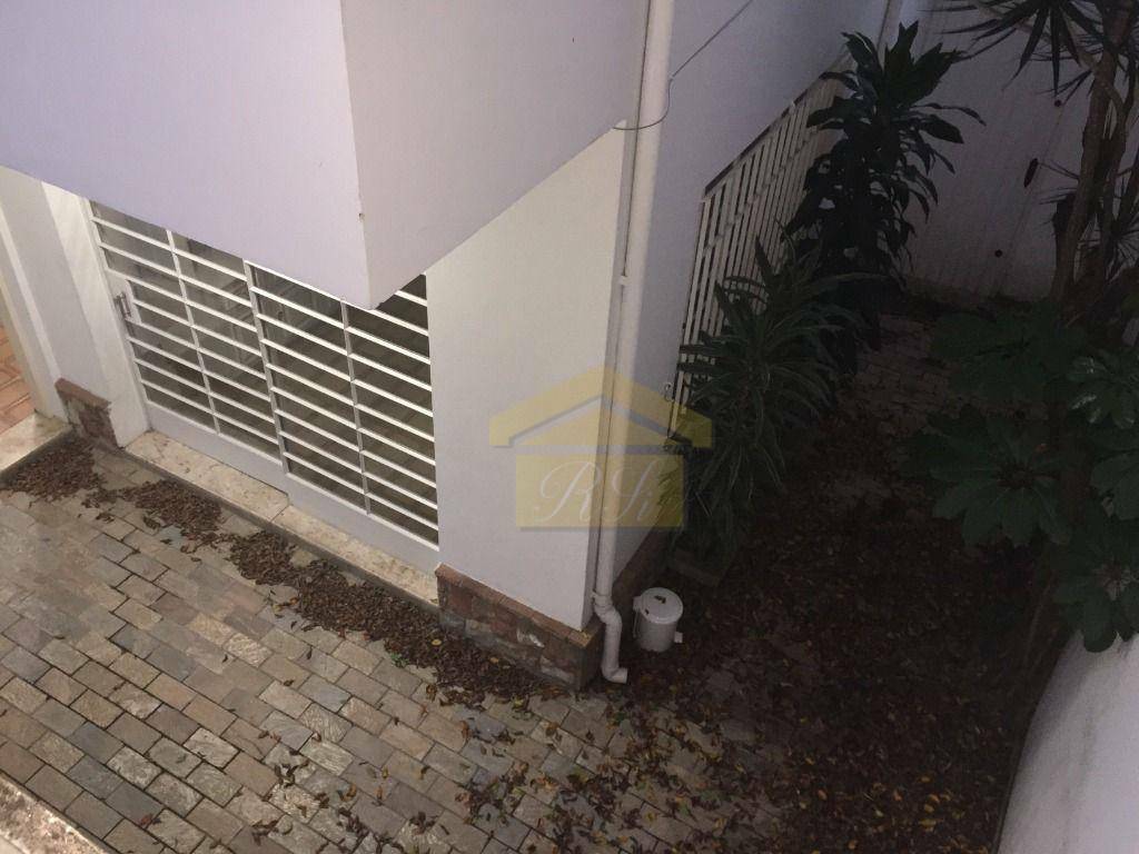 Casa para alugar com 3 quartos, 170m² - Foto 37