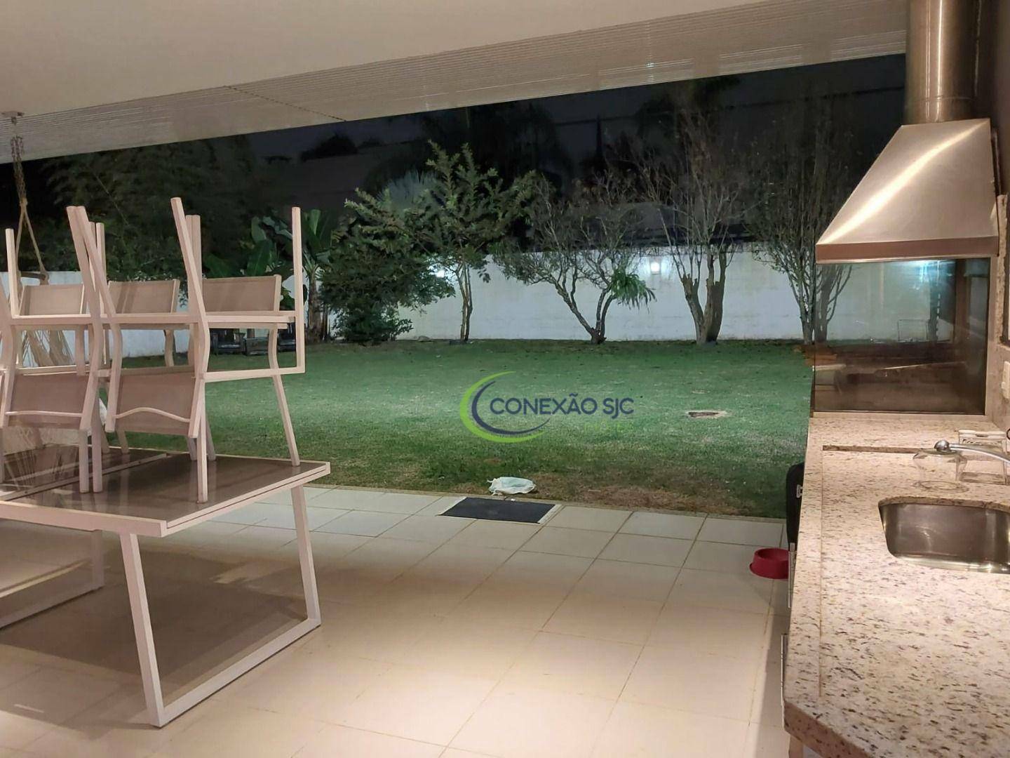 Casa de Condomínio à venda com 4 quartos, 400m² - Foto 11