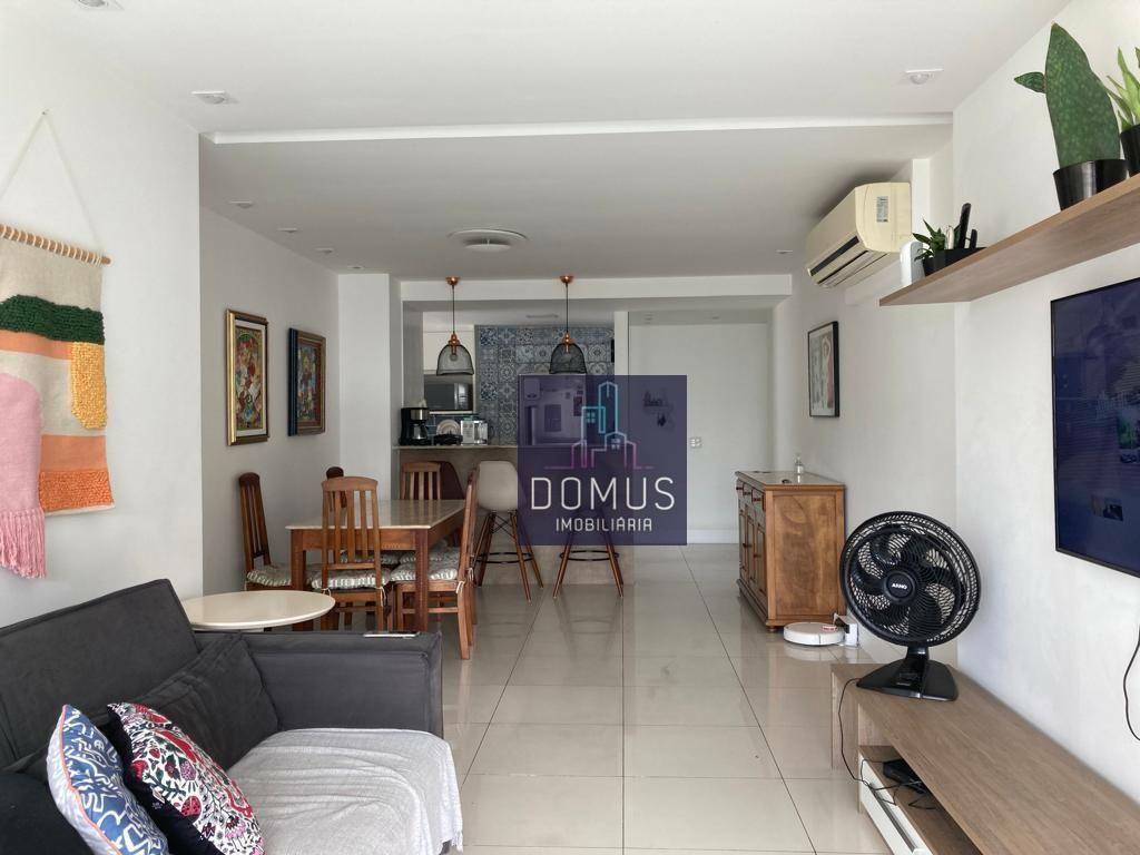 Apartamento à venda com 3 quartos, 111m² - Foto 3