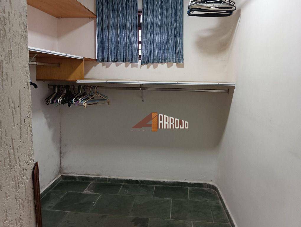 Sobrado à venda com 3 quartos, 200m² - Foto 9