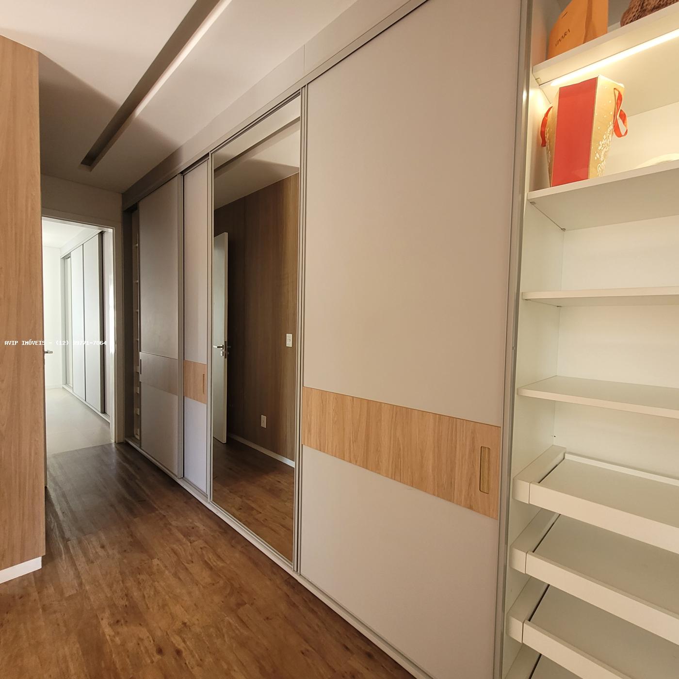 Casa de Condomínio para alugar com 3 quartos, 350m² - Foto 23