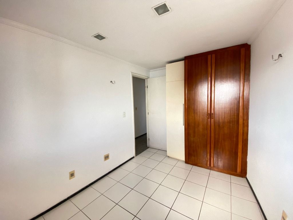 Apartamento à venda com 2 quartos, 78m² - Foto 10