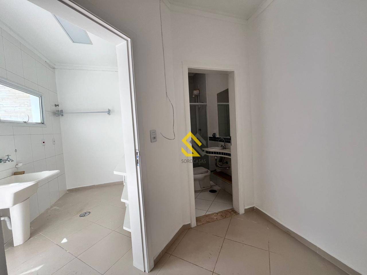 Casa de Condomínio para alugar com 4 quartos, 412m² - Foto 4