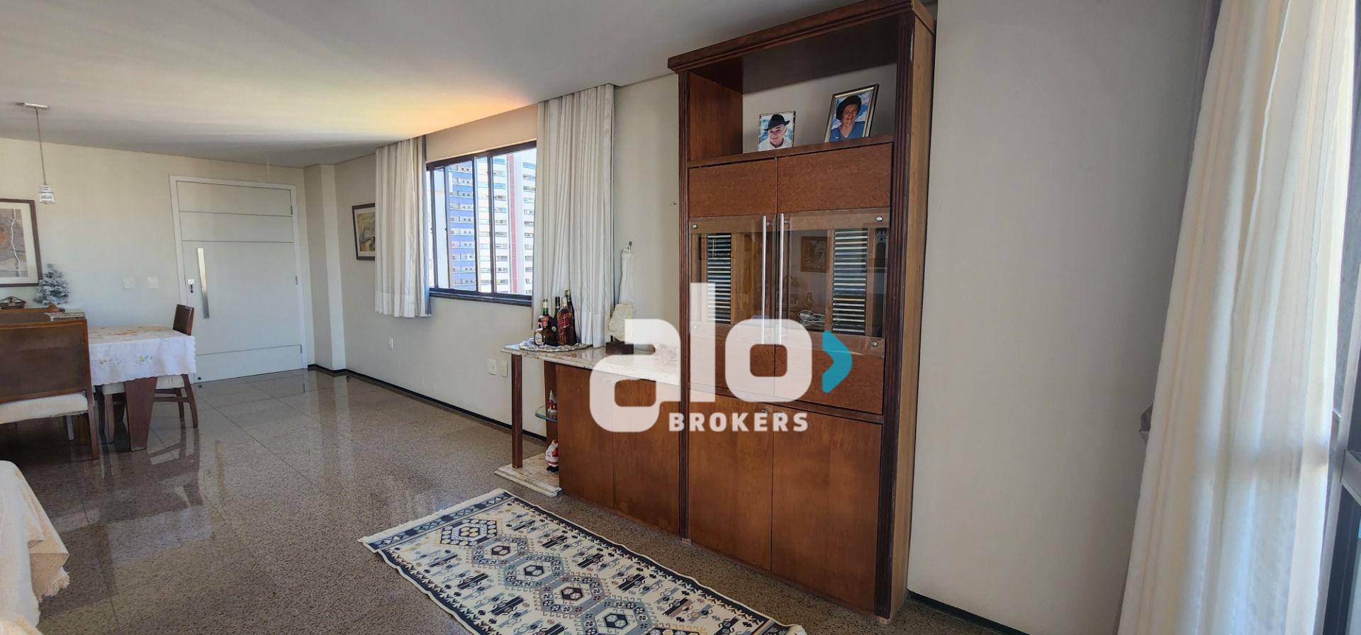 Apartamento à venda com 3 quartos, 163m² - Foto 7