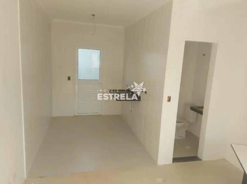 Casa à venda com 2 quartos, 50m² - Foto 7