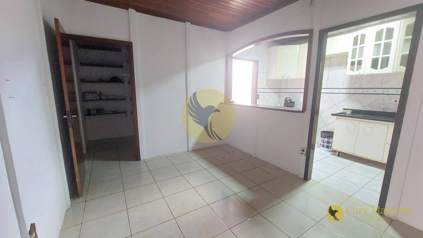 Casa à venda com 3 quartos, 190m² - Foto 8