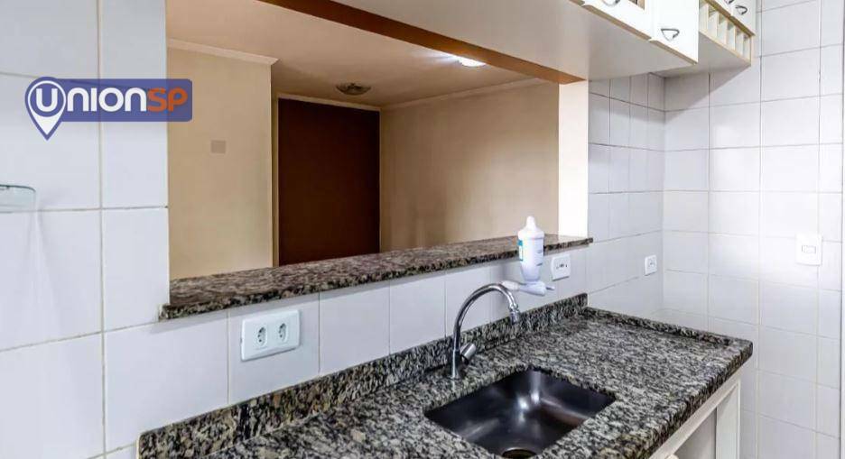 Apartamento à venda com 2 quartos, 58m² - Foto 13