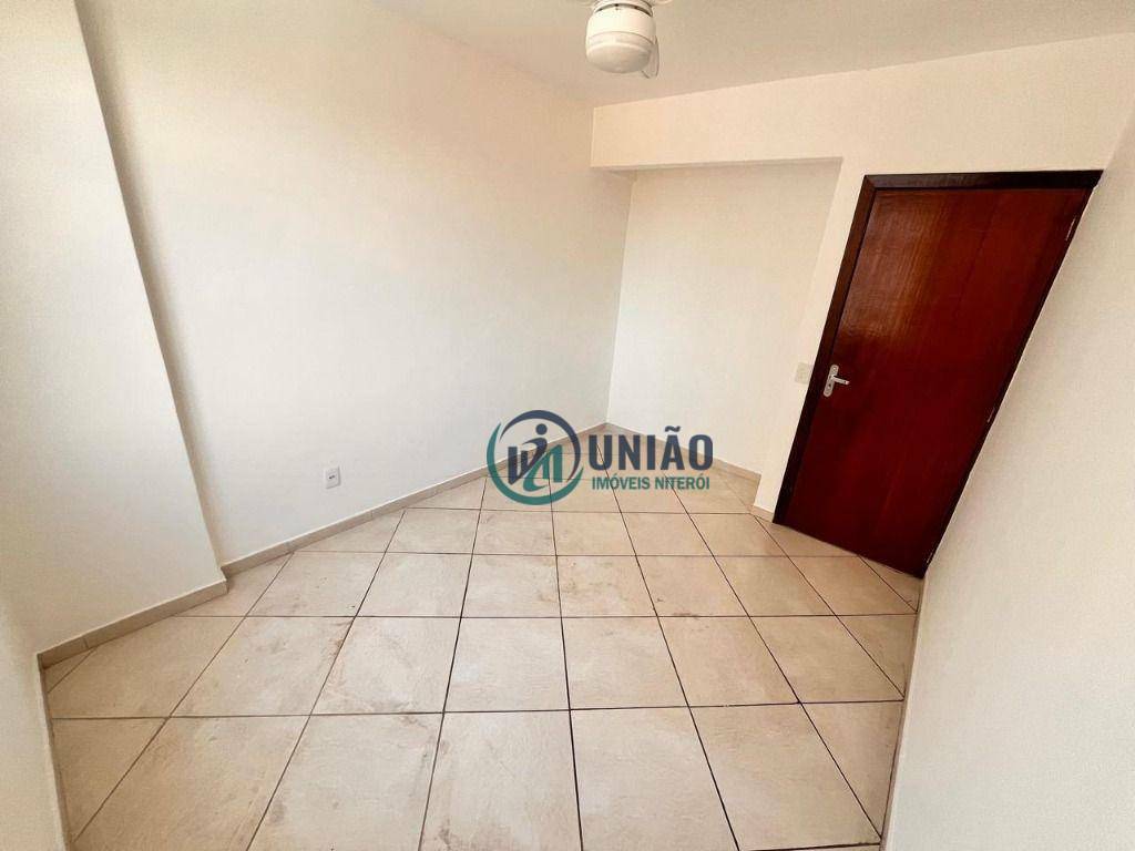 Apartamento à venda com 2 quartos, 70m² - Foto 7