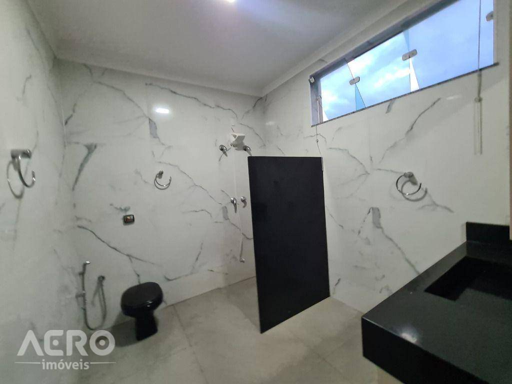 Casa de Condomínio à venda com 4 quartos, 272m² - Foto 7