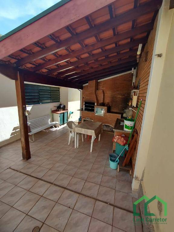 Casa à venda com 3 quartos, 260m² - Foto 7
