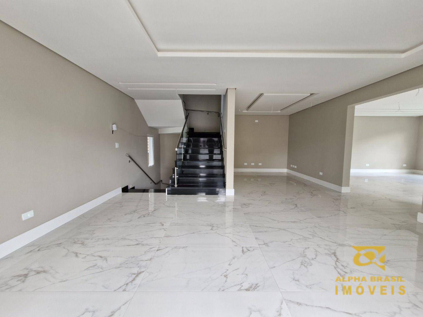 Casa à venda com 4 quartos, 371m² - Foto 8