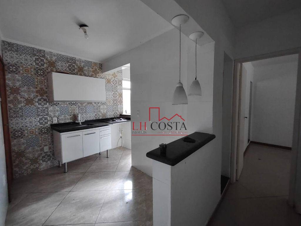 Apartamento à venda com 2 quartos, 60m² - Foto 15