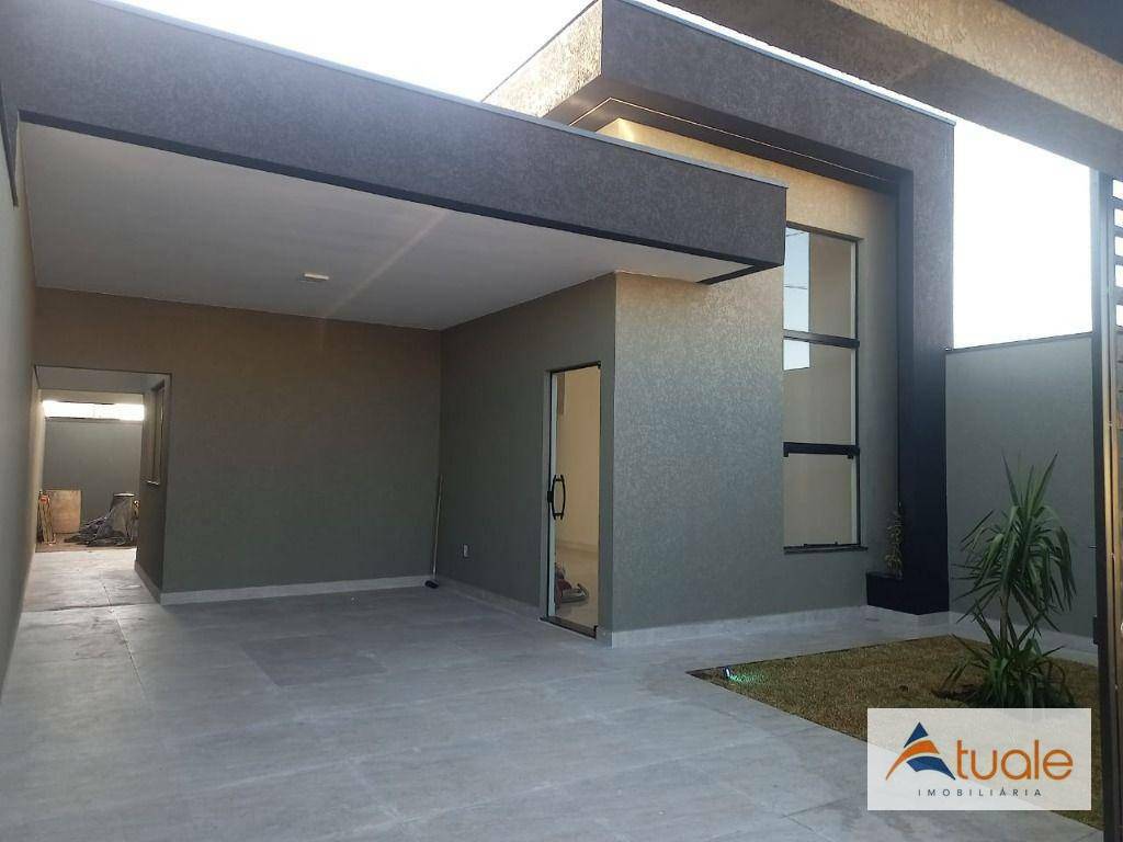 Casa à venda com 3 quartos, 106m² - Foto 1