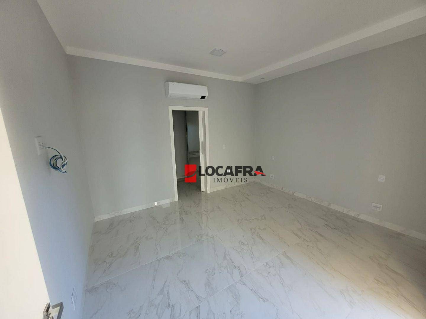 Casa à venda com 3 quartos, 236m² - Foto 28