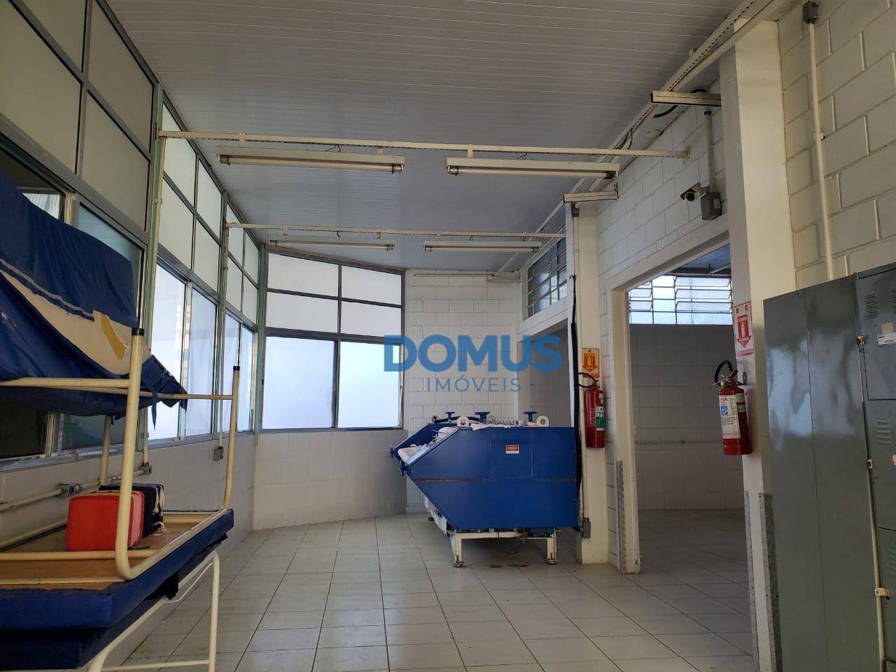 Depósito-Galpão-Armazém para alugar, 650m² - Foto 36