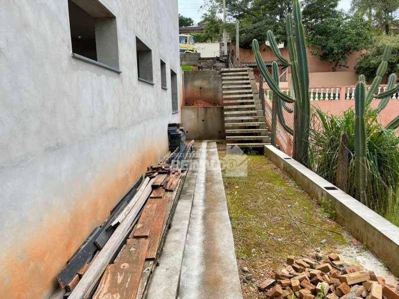 Casa de Condomínio à venda com 4 quartos, 350m² - Foto 11