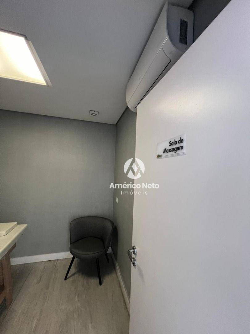 Apartamento para alugar com 2 quartos, 74m² - Foto 19