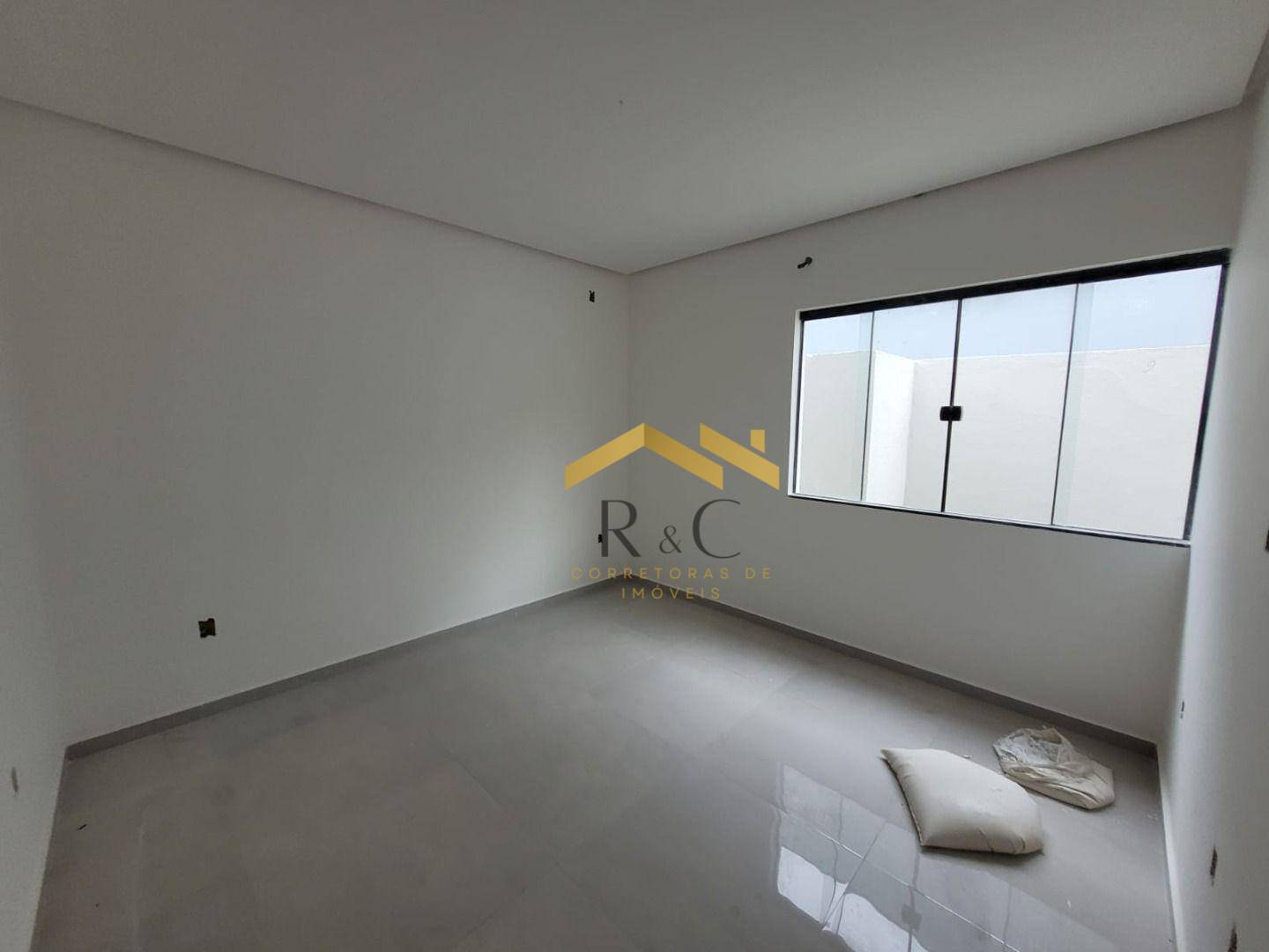 Casa à venda com 3 quartos, 95m² - Foto 16