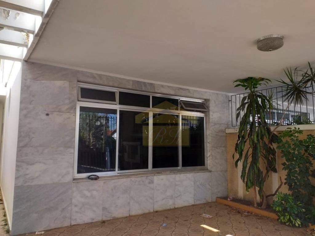 Sobrado à venda com 3 quartos, 187m² - Foto 1