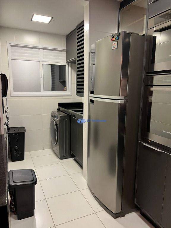Apartamento à venda com 2 quartos, 69m² - Foto 2