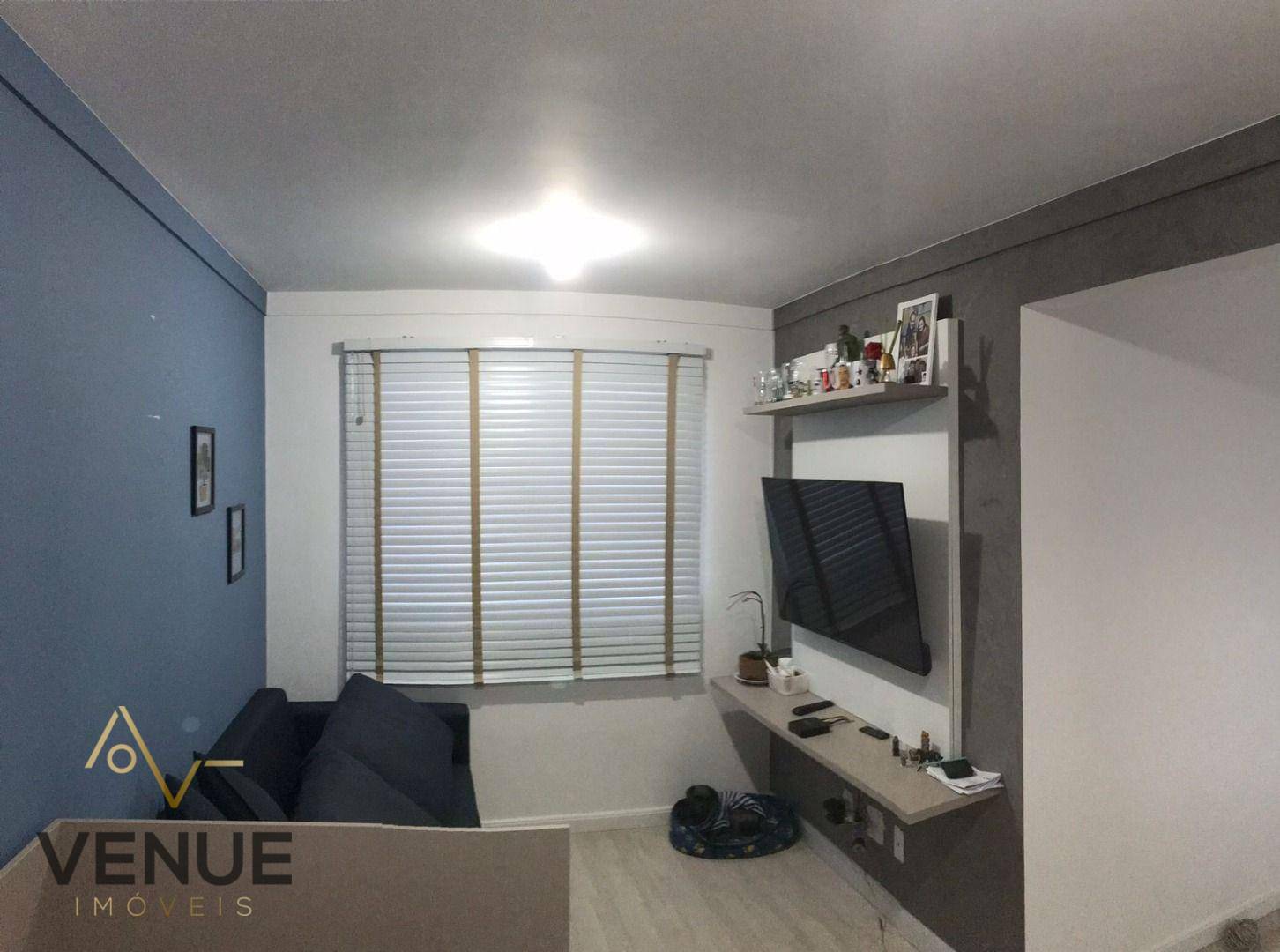 Apartamento à venda com 2 quartos, 41m² - Foto 2