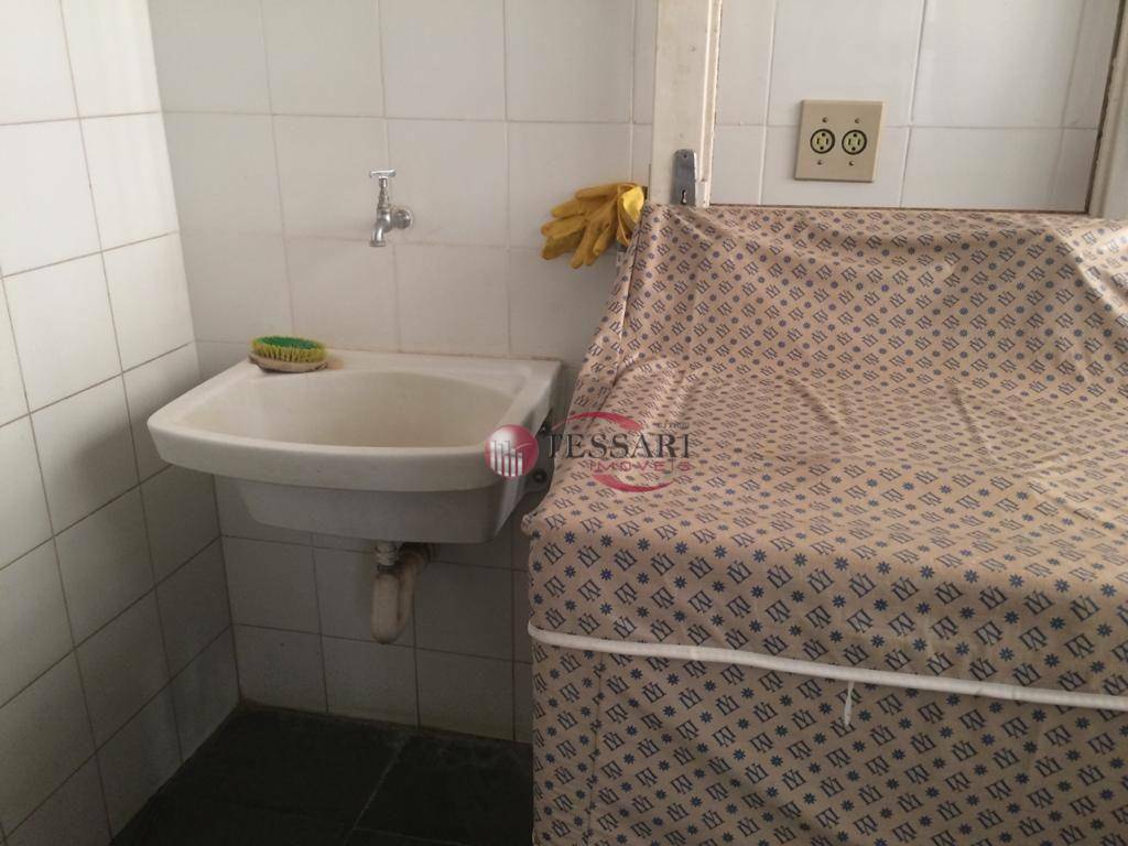 Apartamento à venda com 2 quartos, 80m² - Foto 18