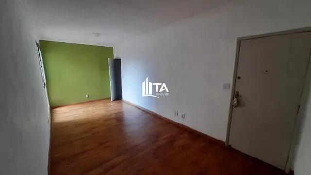 Apartamento à venda com 2 quartos, 70m² - Foto 3