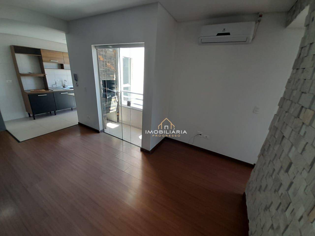 Apartamento à venda com 2 quartos, 53m² - Foto 2