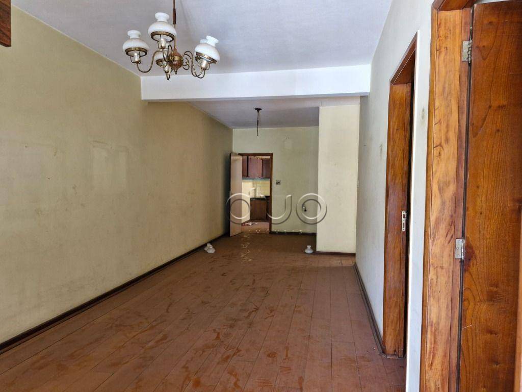 Casa à venda com 5 quartos, 205m² - Foto 17