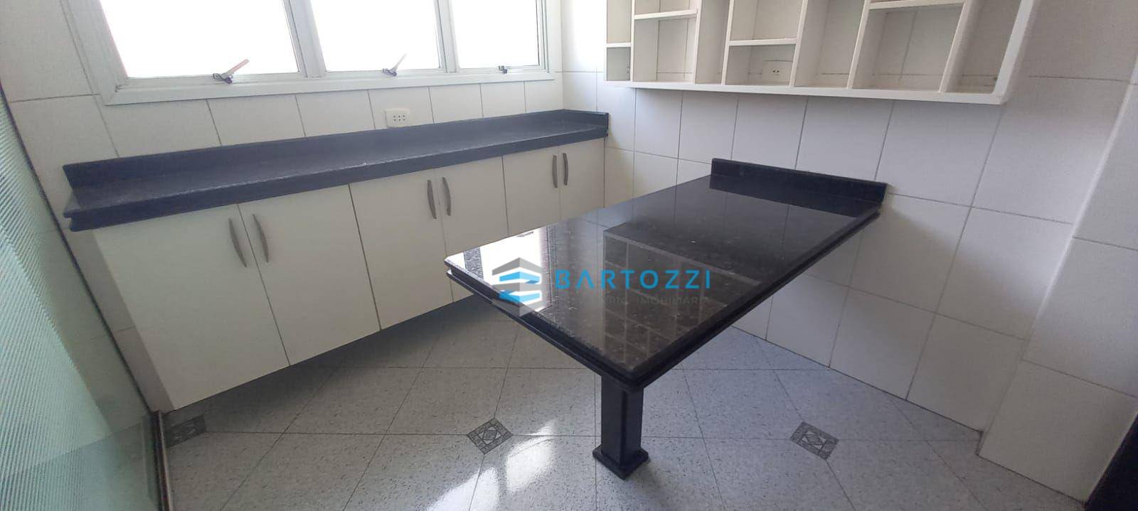 Apartamento à venda com 3 quartos, 164m² - Foto 13