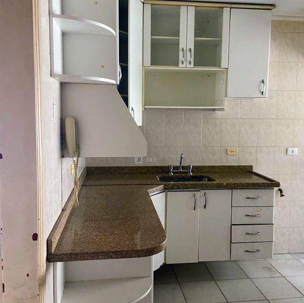 Apartamento à venda com 3 quartos, 101m² - Foto 17