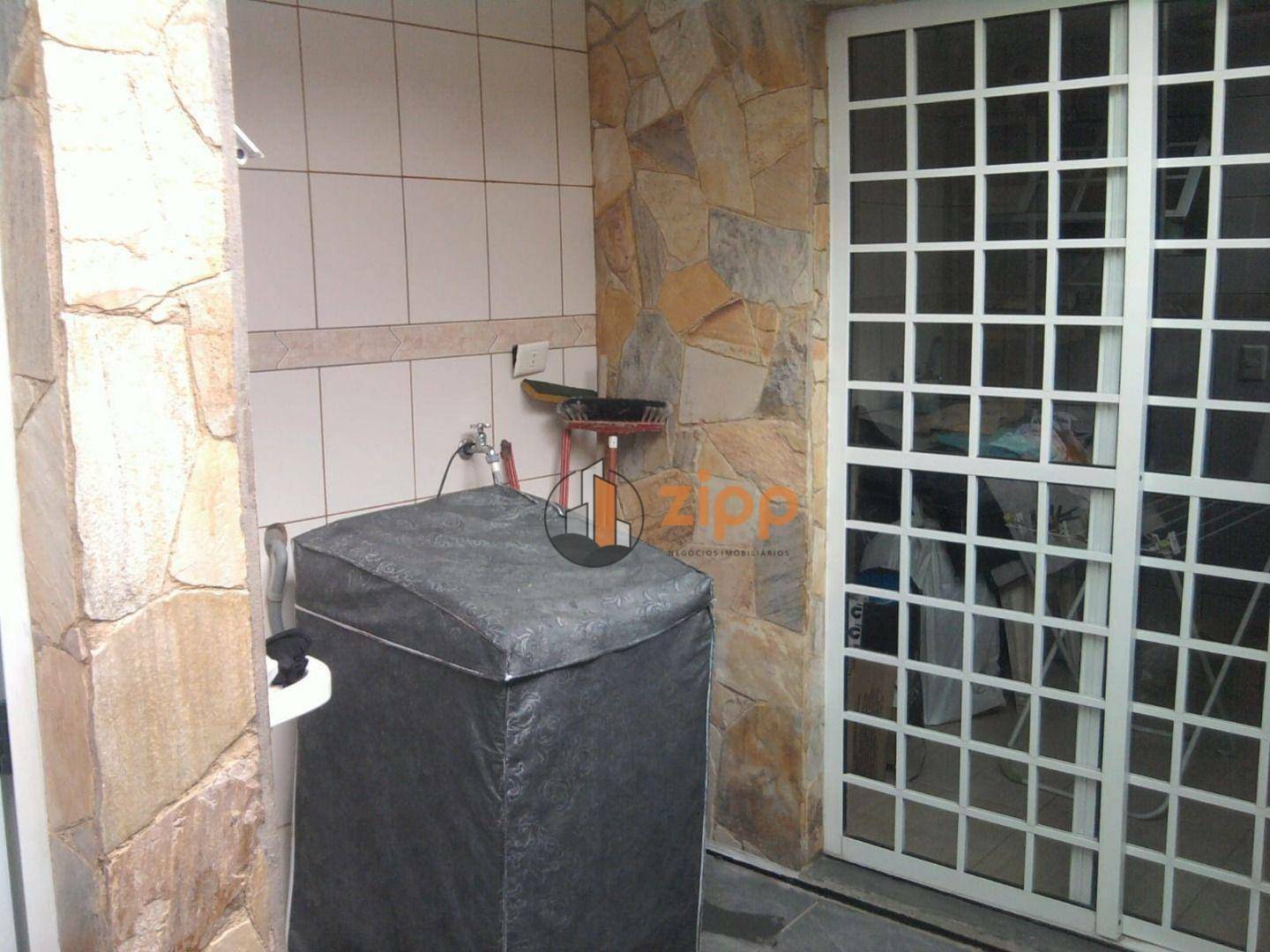 Sobrado à venda com 3 quartos, 140m² - Foto 3