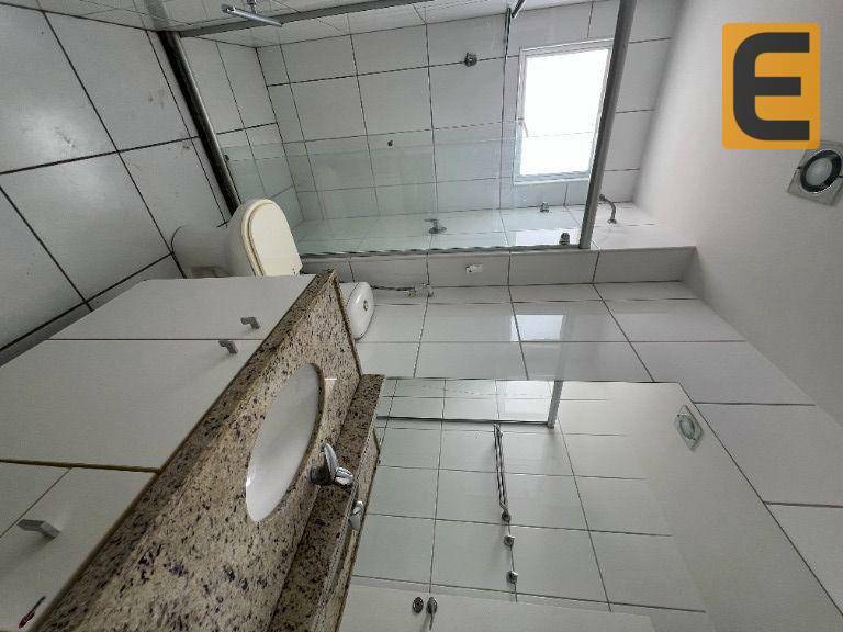 Apartamento à venda com 3 quartos, 260m² - Foto 19