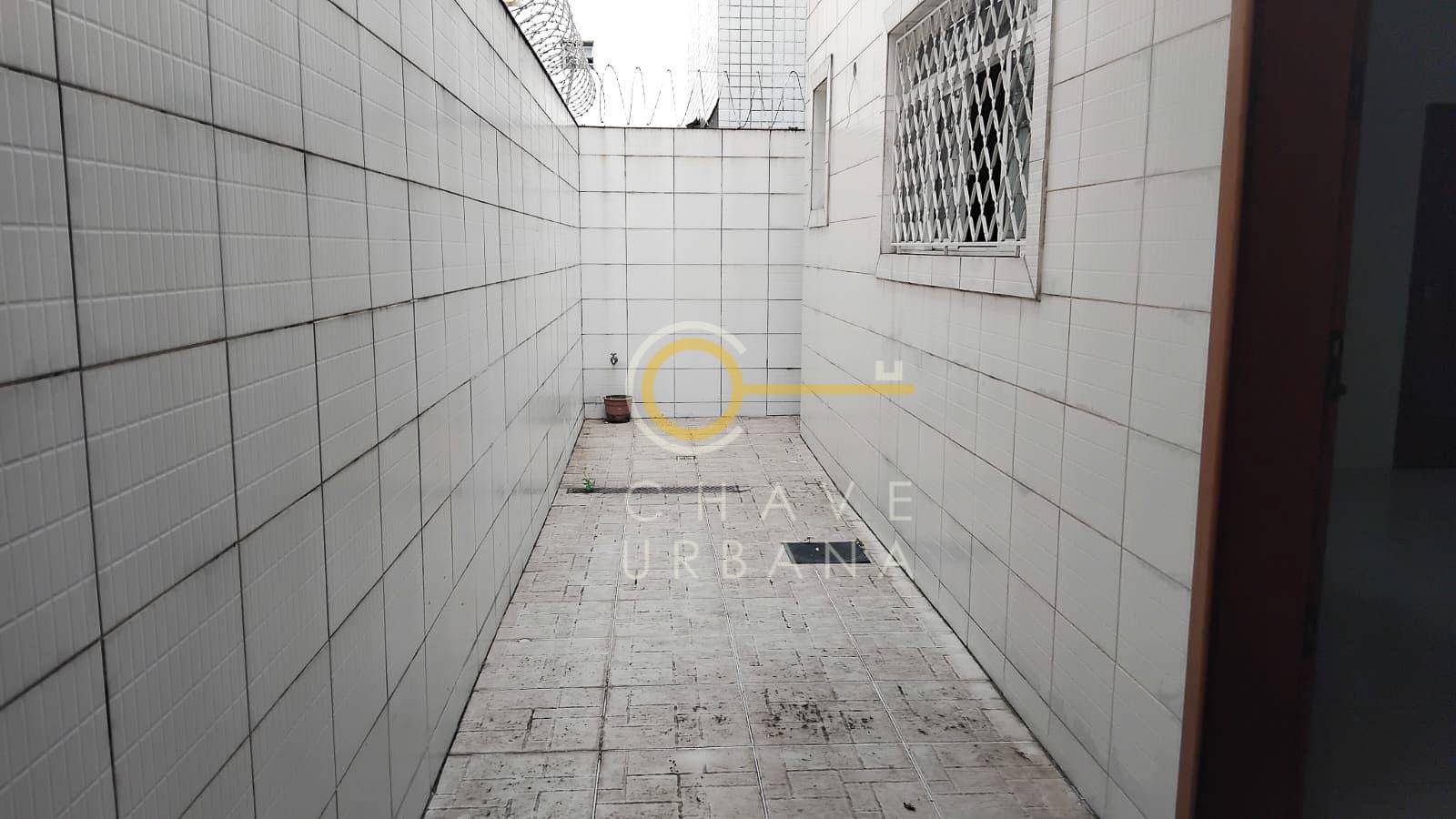 Sobrado à venda e aluguel com 4 quartos, 430m² - Foto 7