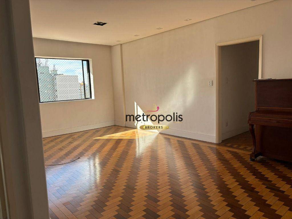 Apartamento para alugar com 3 quartos, 130m² - Foto 1