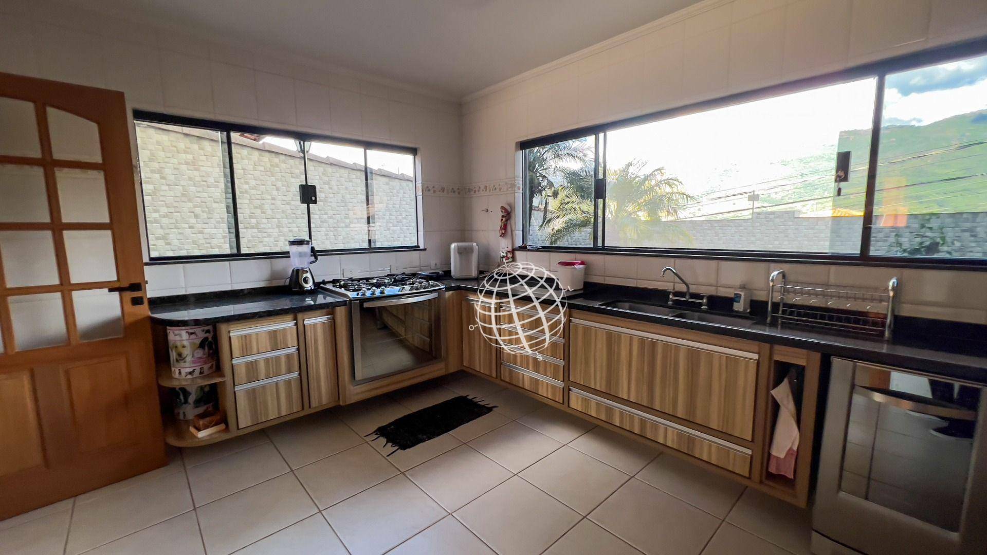 Casa à venda com 3 quartos, 246m² - Foto 54