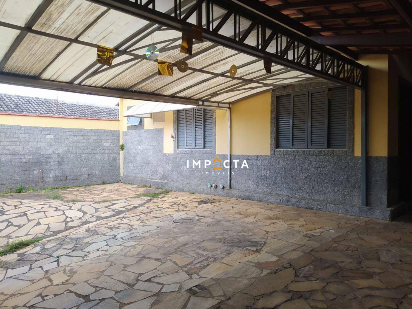Casa à venda com 3 quartos, 184m² - Foto 2
