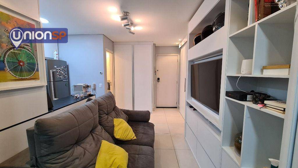 Apartamento à venda com 1 quarto, 43m² - Foto 2