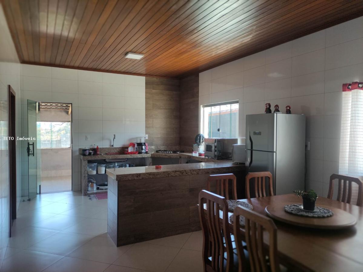 Sítio à venda com 3 quartos, 1500m² - Foto 22
