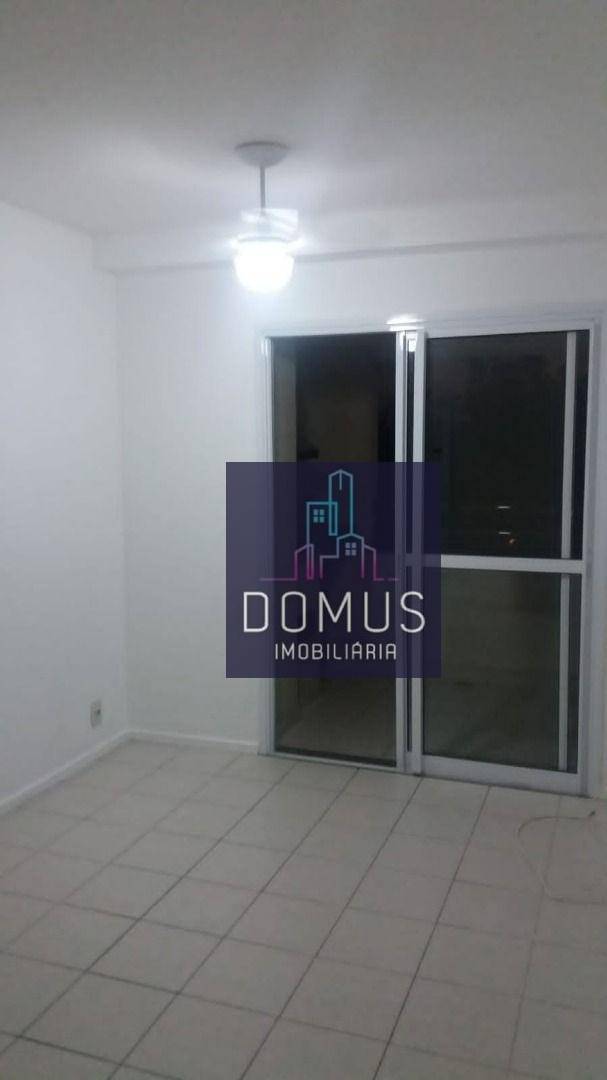 Apartamento à venda com 2 quartos, 55m² - Foto 2