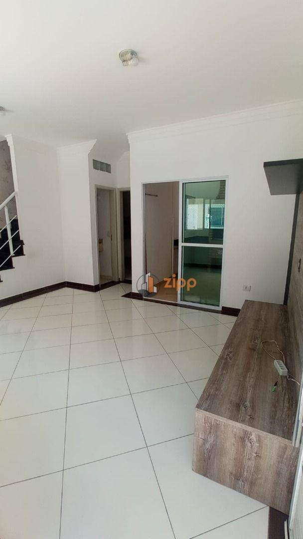 Sobrado à venda e aluguel com 3 quartos, 100m² - Foto 3