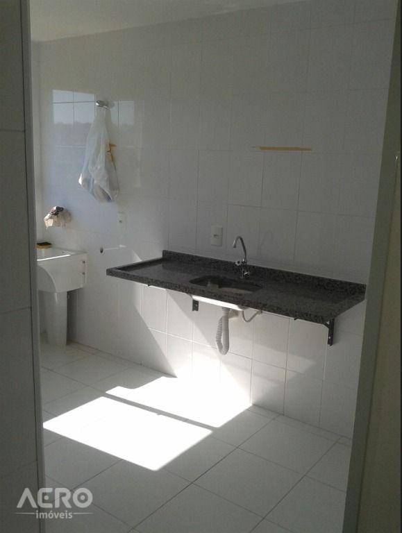 Apartamento à venda com 2 quartos, 50m² - Foto 12