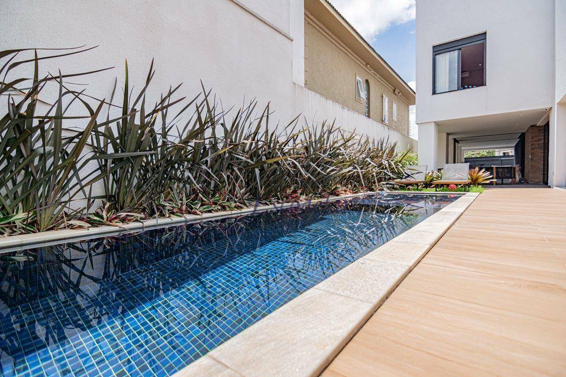 Casa à venda com 4 quartos, 415m² - Foto 21