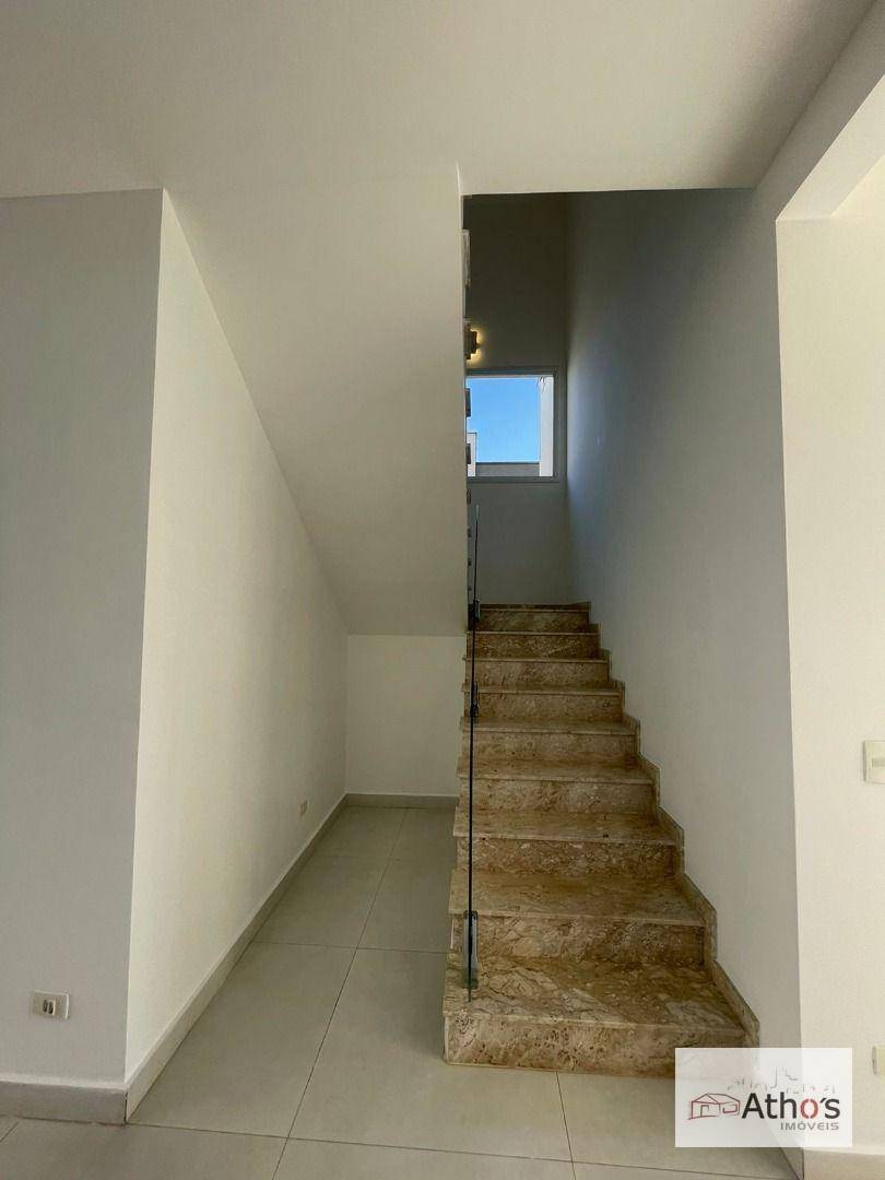 Sobrado à venda e aluguel com 3 quartos, 278m² - Foto 7